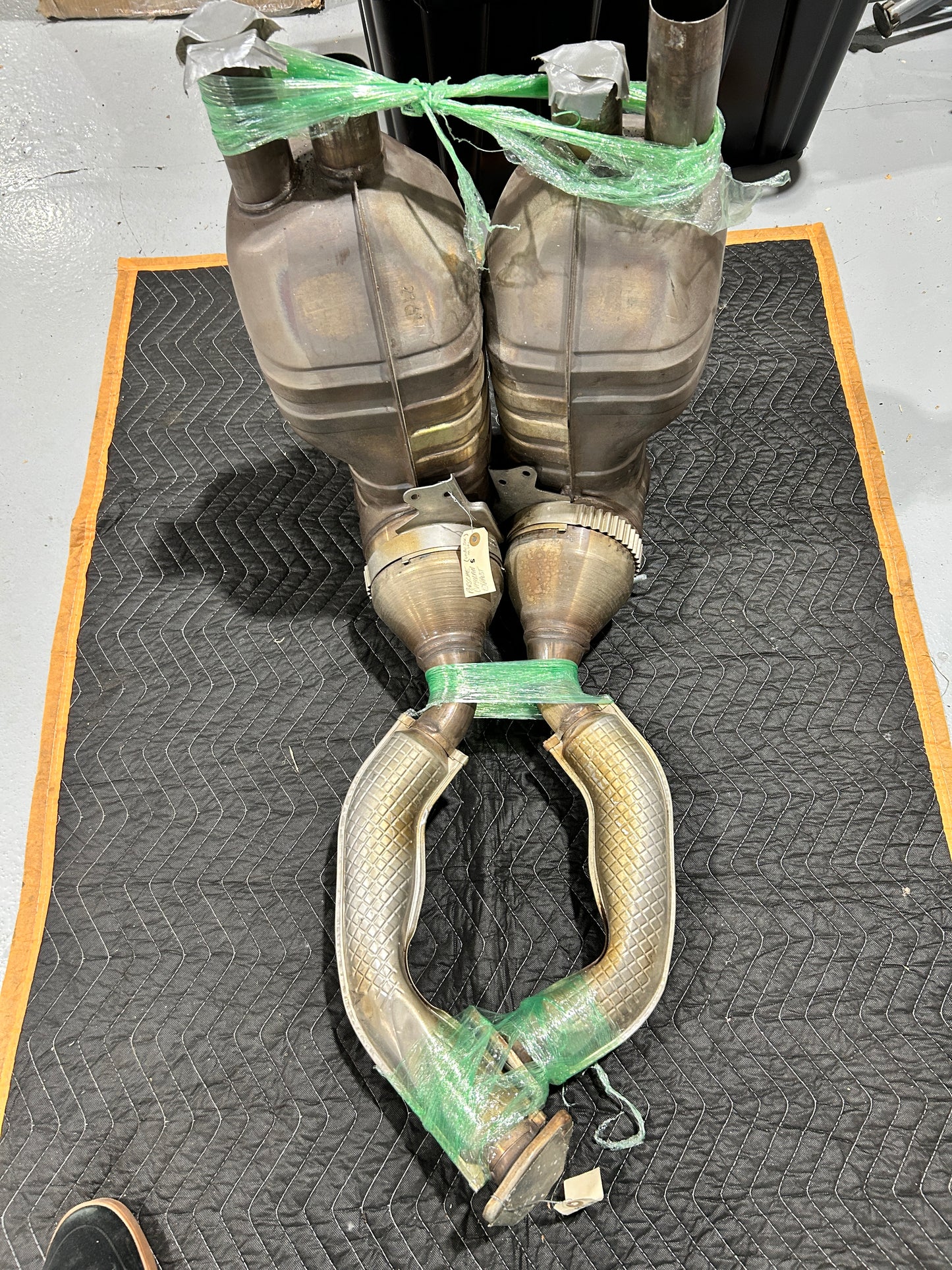 Porsche Cayman Factory Exhaust W/ Tips 987C.1 Under 30K miles