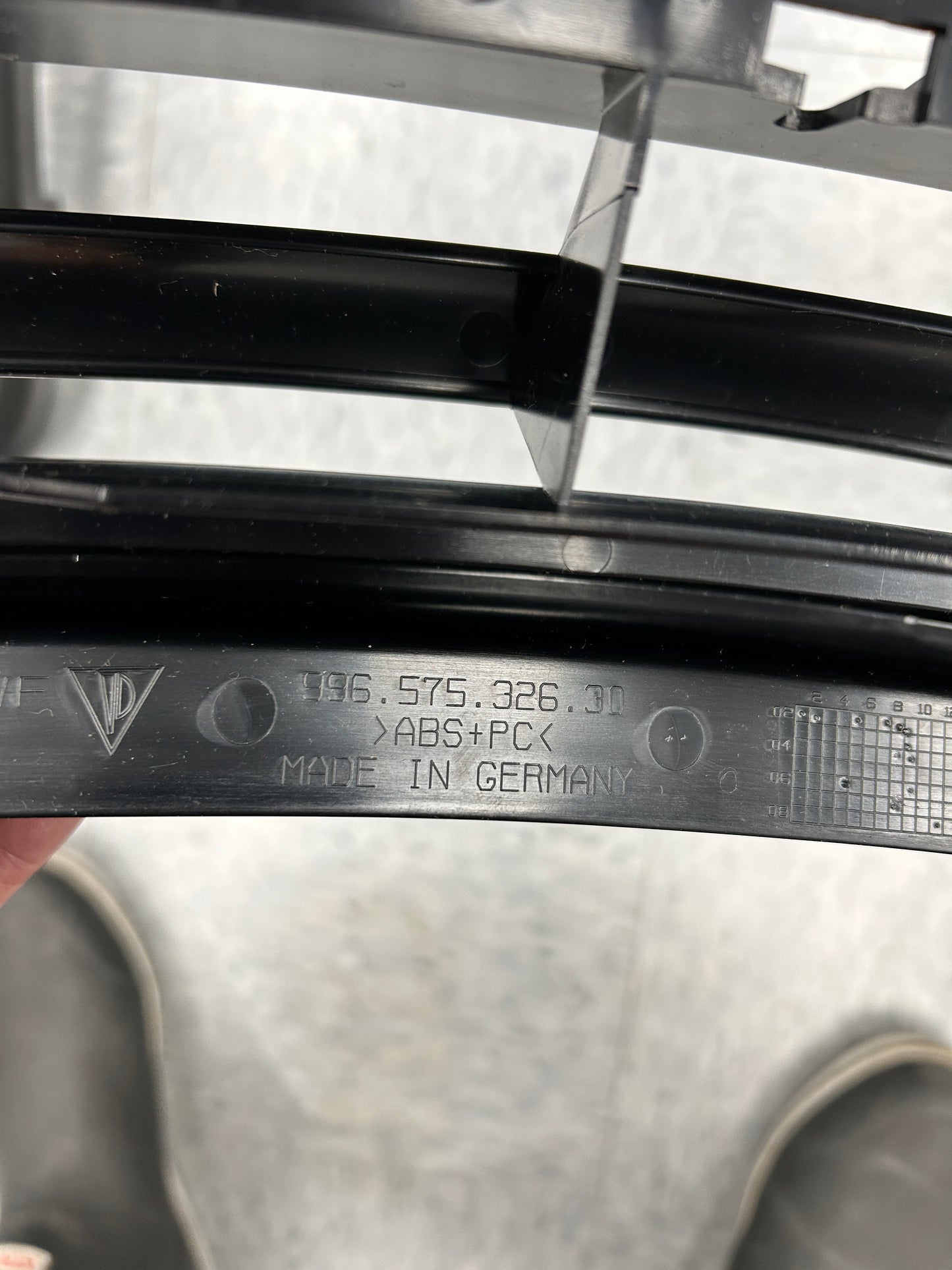 996 WERK's GT2 CARBON FIBER Front Brumper USED