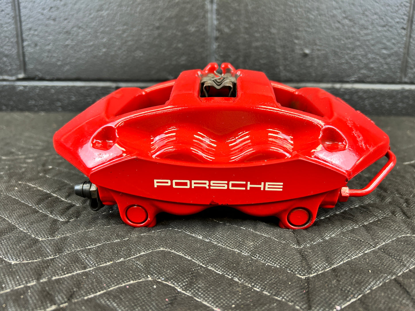 Porsche 996 Turbo REAR Caliper 4-Piston Brembo Set USED