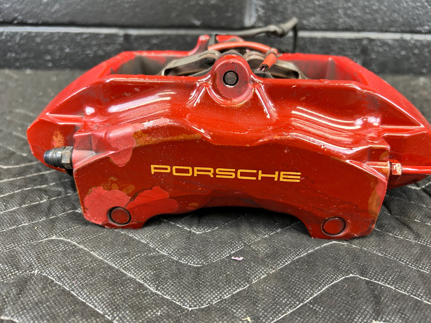 Porsche 996 Turbo FRONT Caliper 4-Piston Brembo Set USED