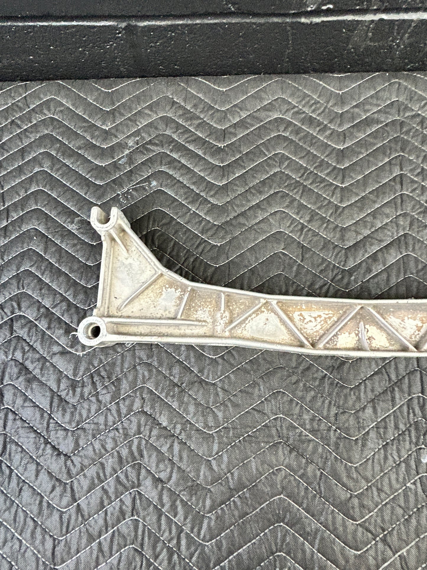 Porsche 911 996 Turbo Rear Crossmember 996 331 261 07