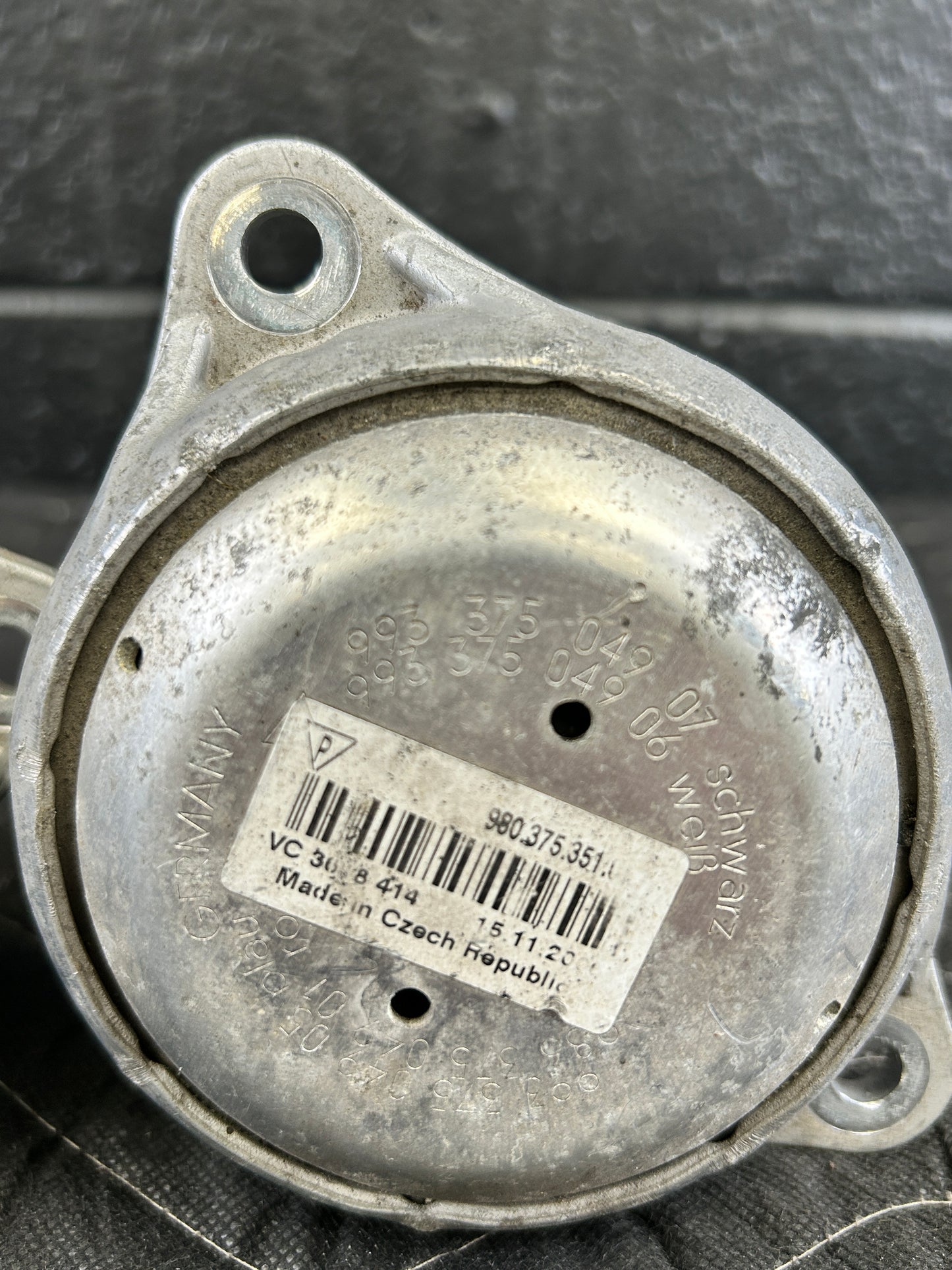 Porsche OE Engine Mounts SET 993 375 049 07