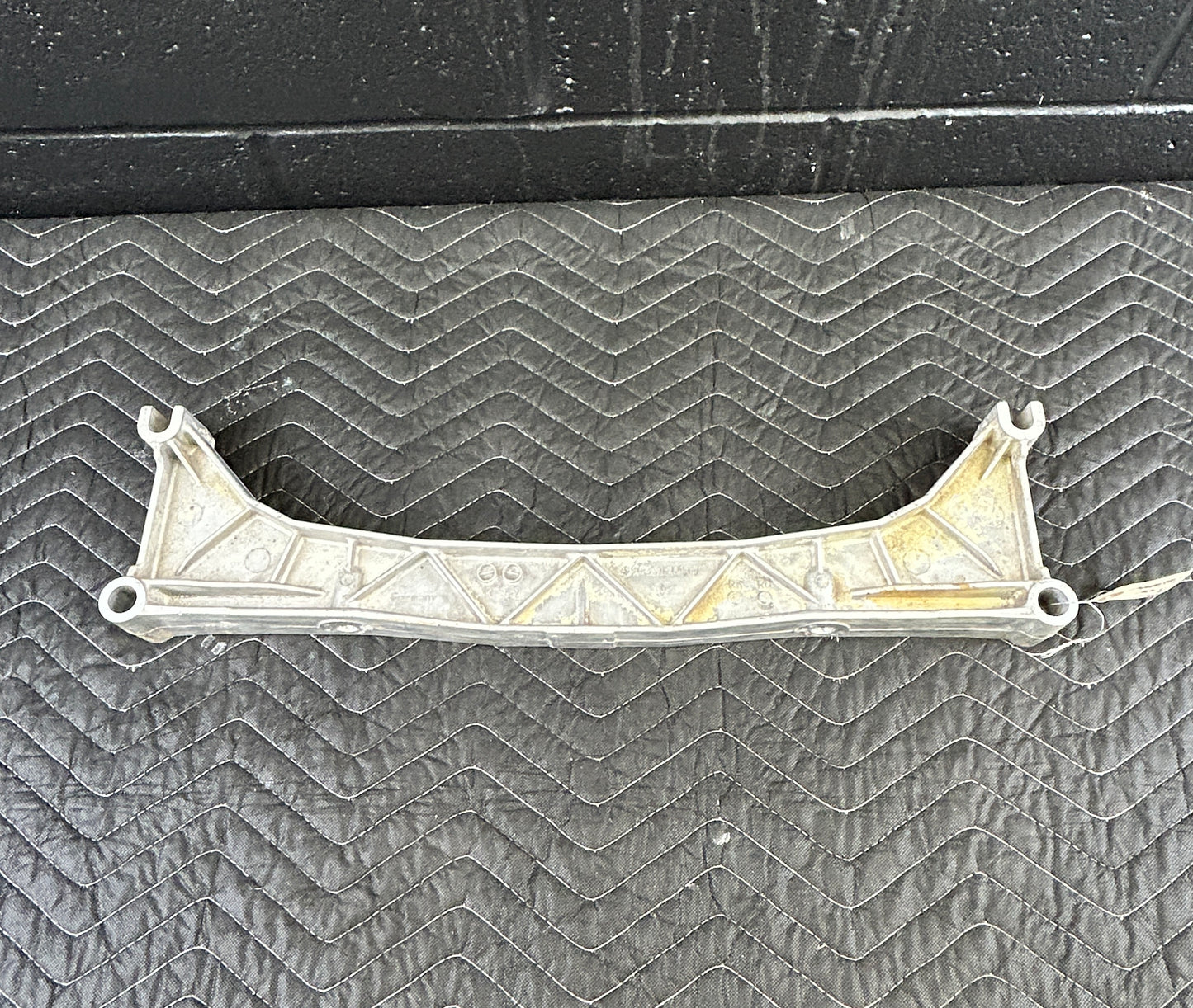 Porsche 911 996 Turbo Rear Crossmember 996 331 261 07