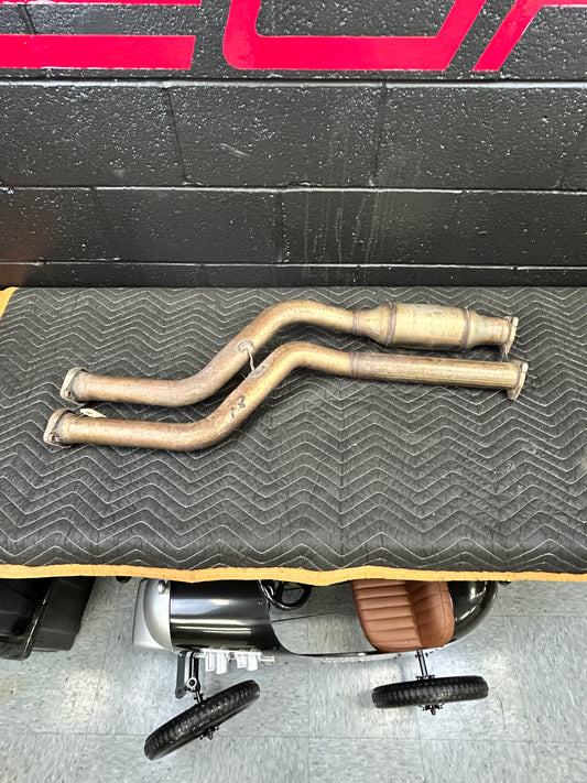 BMW E46 M3 OEM Mid-Pipe/ Resonator