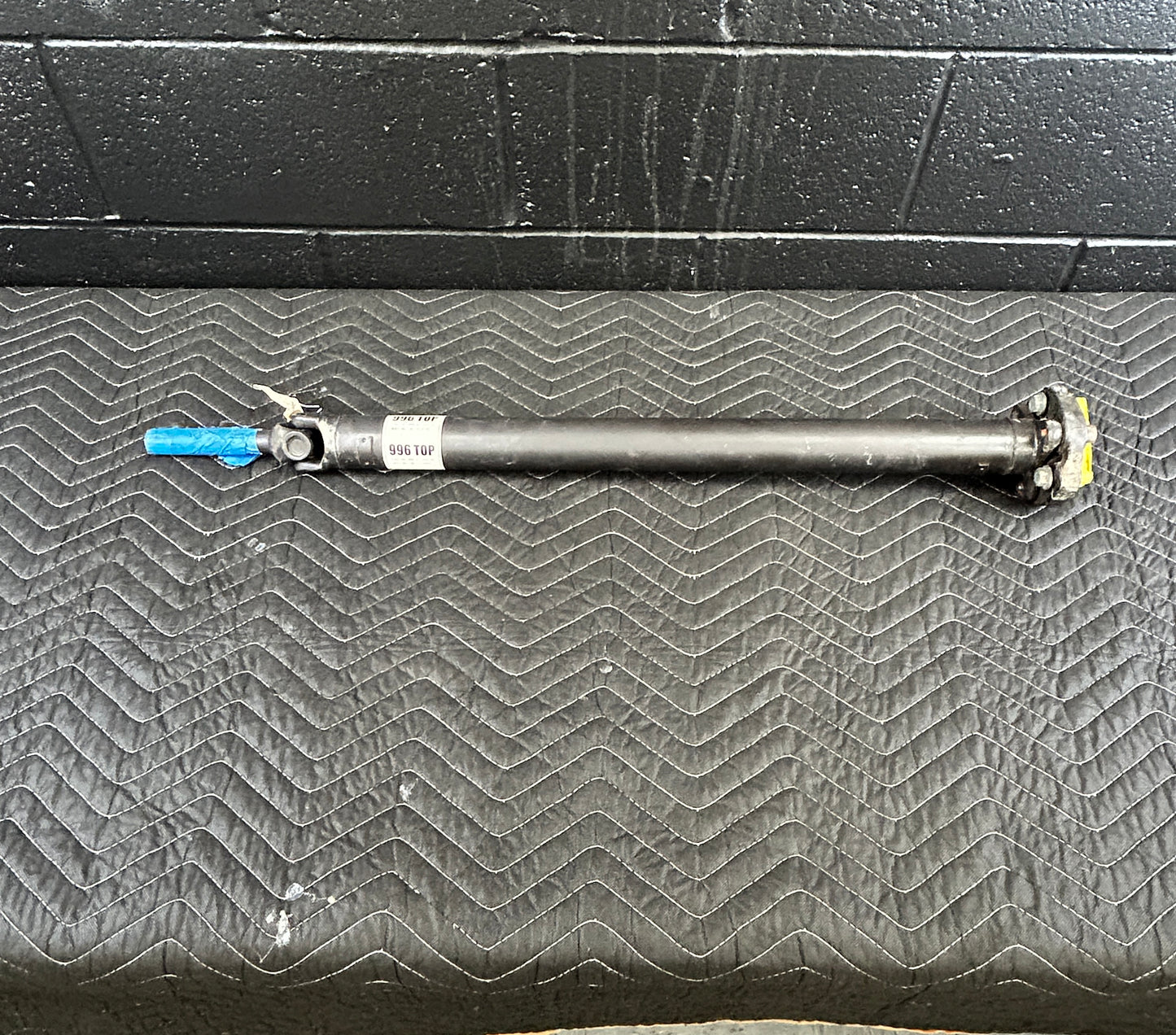 Porsche 996 997 C4, C4S, Turbo, Turbo S, GT2 Cardan Shaft Rear Drive Shaft 996 421 020 50