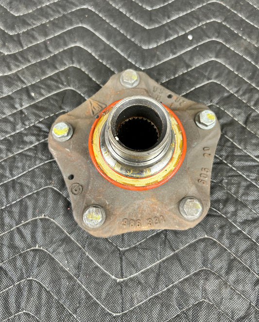 Porsche Center Lock Hub Front 996 997