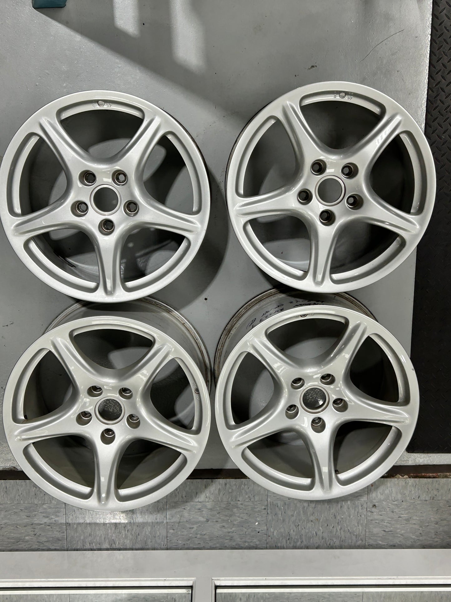 OEM 19” Staggered Porsche Carrera Classic Wheels 997.2 Excellent Condition Narrow Body Fitment